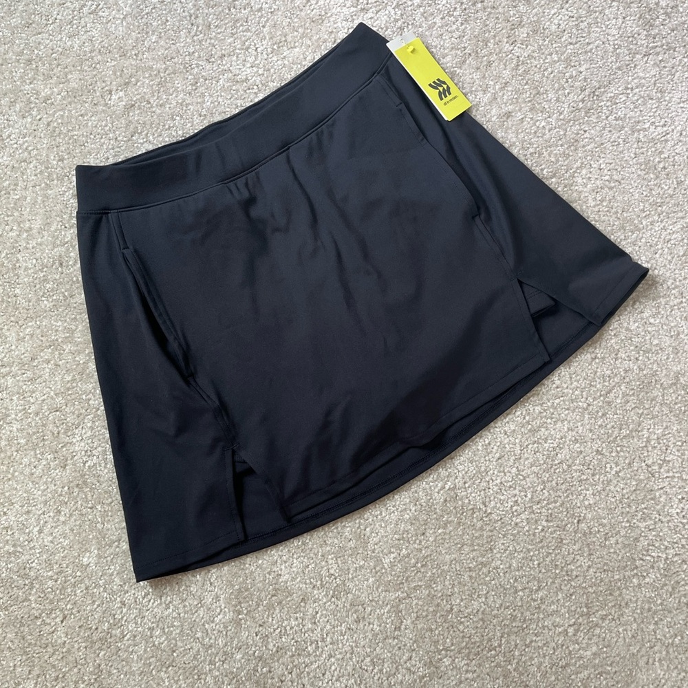All in Motion Women’s Black Athletic Skort Size Small NWT